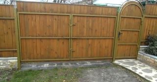 Купить распашные ворота деревянные Первоуральск, цена от 2711 руб.