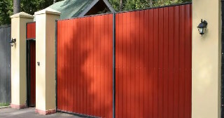Купить ворота из профнастила Первоуральск, цена от 4041 руб.